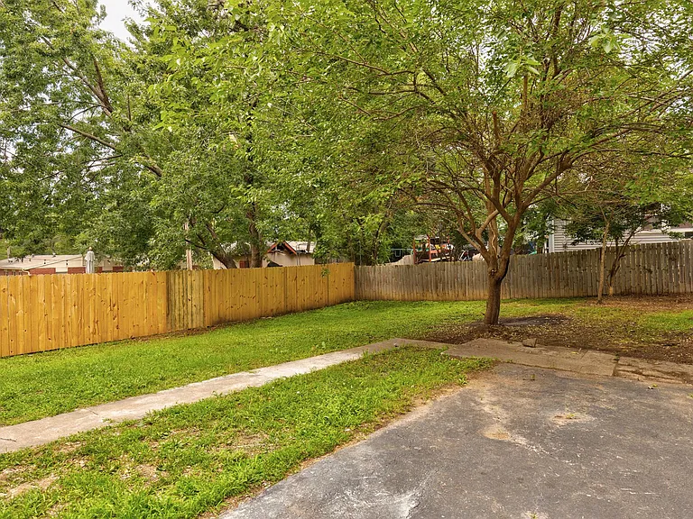 2904 W 43rd Ave — Photo 12