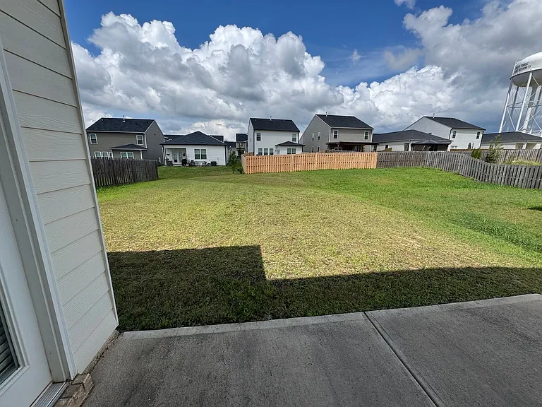 430 Whitby St — Photo 22
