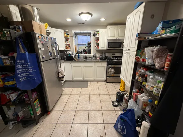 1304 N Campbell Ave #G, Chicago, IL 60622