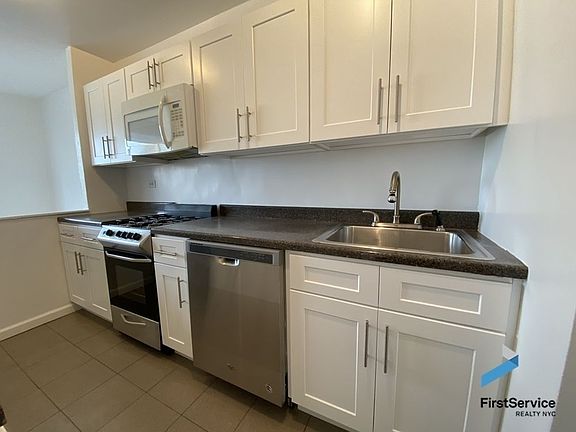 5th image of 400 Central Park W APT 14W