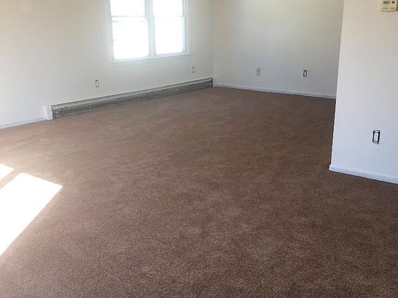 2nd image of 2 Canella Ct Floor 2