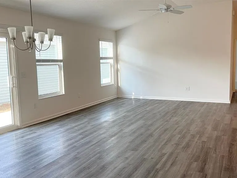 6487 Peter Ln — Photo 4
