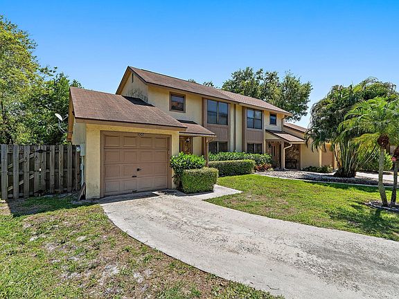 5th image of 1007 Raintree Lane