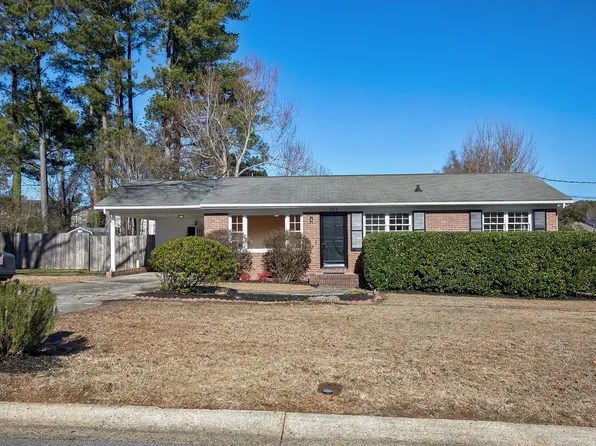707 Wakeland Dr, Garner, NC 27529