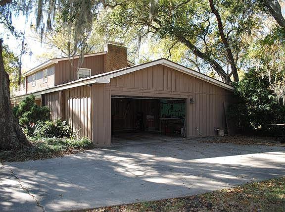 3rd image of 416 Forest Dr