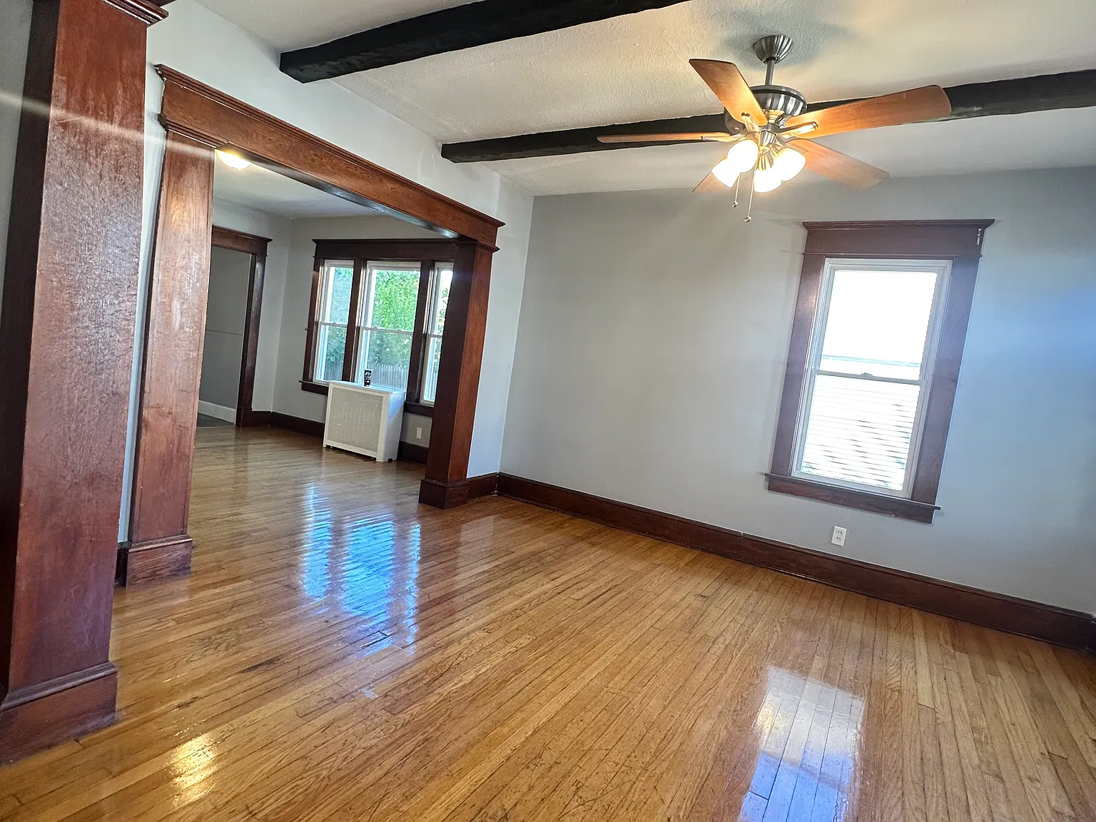 3 bed, 1228 sqft, $2,000 — Photo 4