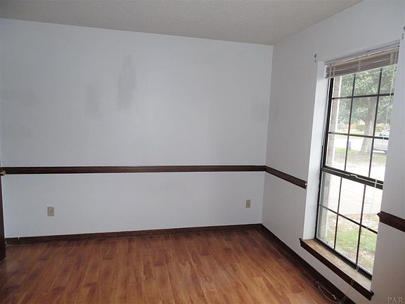 4th image of 516 Briarwood Dr