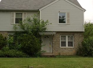 143 Midcliff Dr, Whitehall, OH 43213