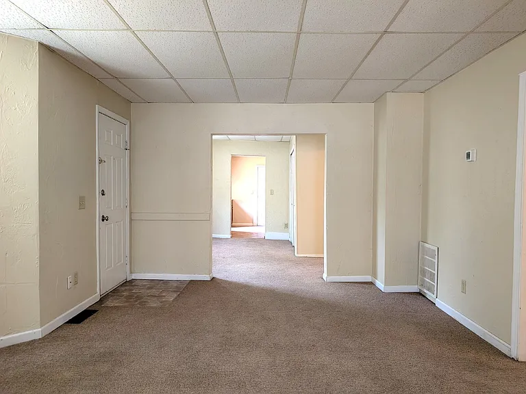 1212 S Chestnut Ave — Photo 5