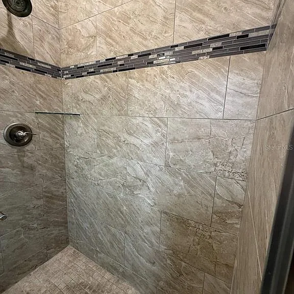 57 Columbia Ln #B — Photo 6