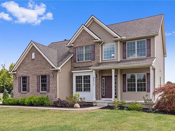 2nd image of 33711 Parkside Dr
