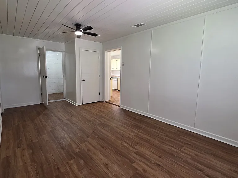 Large den