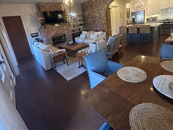 5th image of 800 College Hill Rd APT 4105