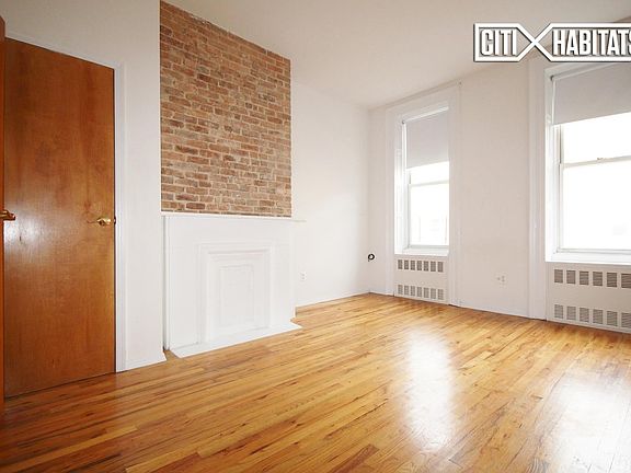 4th image of 327 Manhattan Ave APT 2L