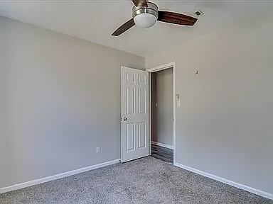 2339 Moncrieff St — Photo 6