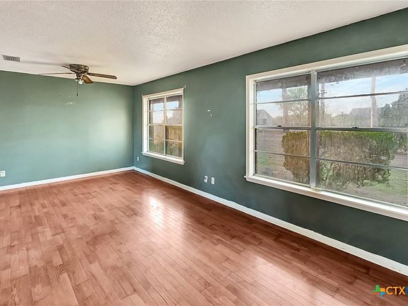 4th image of 113 Wearden Dr