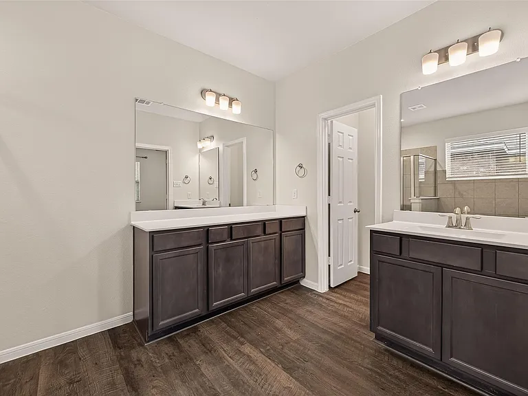 13129 Leisure Cove Dr — Photo 32