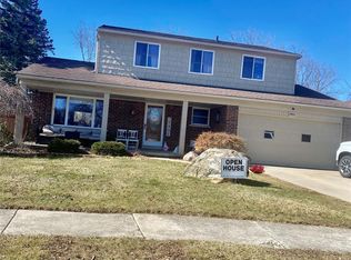 24816 Pamela St, Brownstown, MI 48134