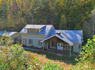 73 Redbird Ln, Rabun Gap, GA 30568