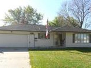 559 Pioneer Rd, Waterloo, IA 50701