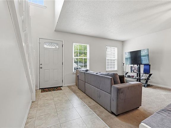 3rd image of 404 Sheepshead Ln