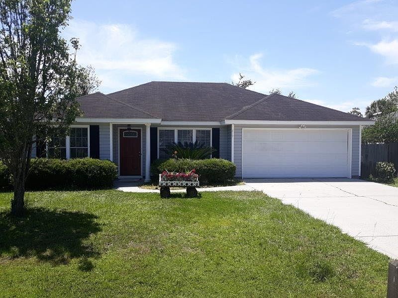 1st image of 219 Sandalwood Cir
