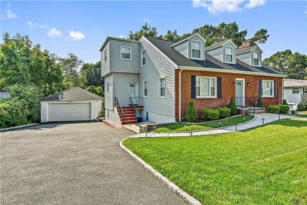 4 Woodlands Ave N, White Plains, NY 10607 Zillow