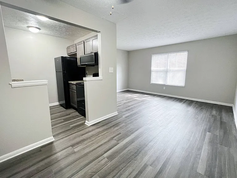 Revere Village Apartments — Photo 87