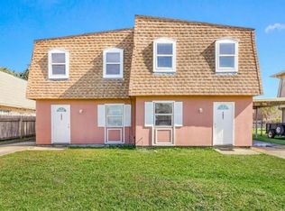 7041 Salem Dr, New Orleans, LA 70127