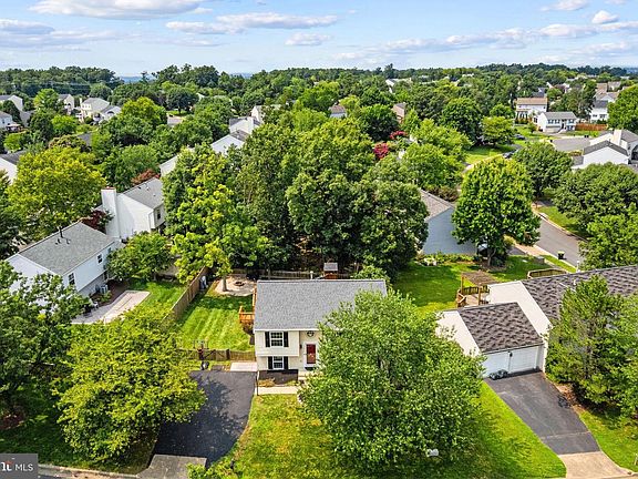 3rd image of 42872 Pimlico Way