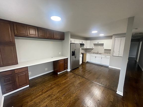 5th image of 451 Sioux Dr