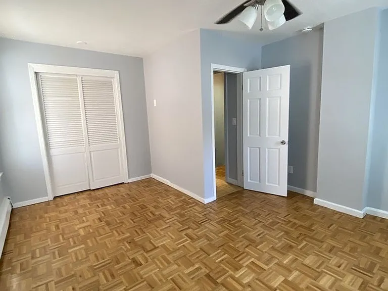 42 Main Street — Photo 12