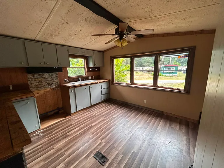 152 Burnt Mill Cir #152 — Photo 3