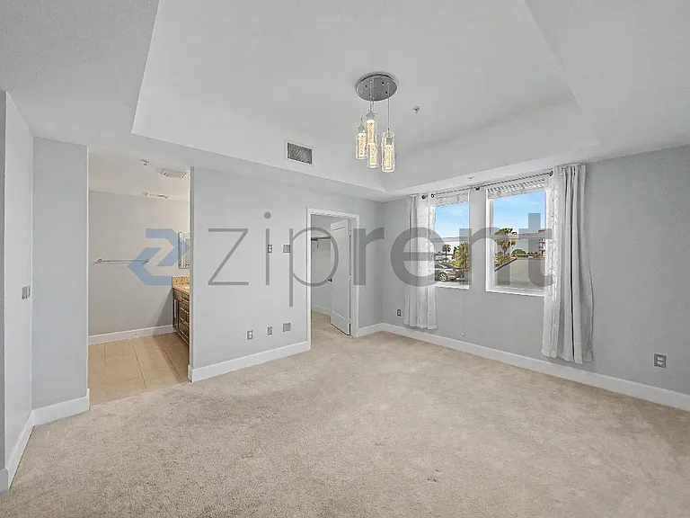 300 E 4th St #407 — Photo 27