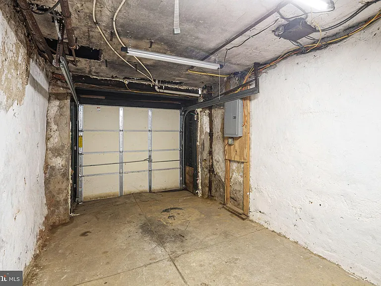 5361 Morse St — Photo 16