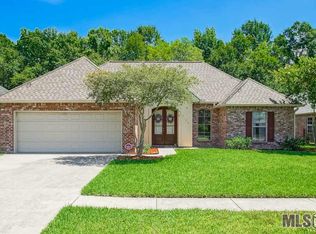 2182 Woodland Ct, Port Allen, LA 70767