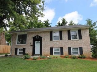 807 Stonebridge Rd, Evansville, IN 47710