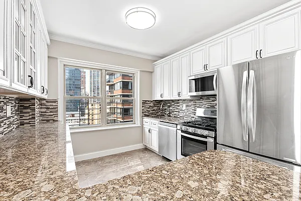 Rented by Compass | media 12