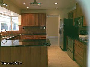 5th image of 443 Saint Georges Ct