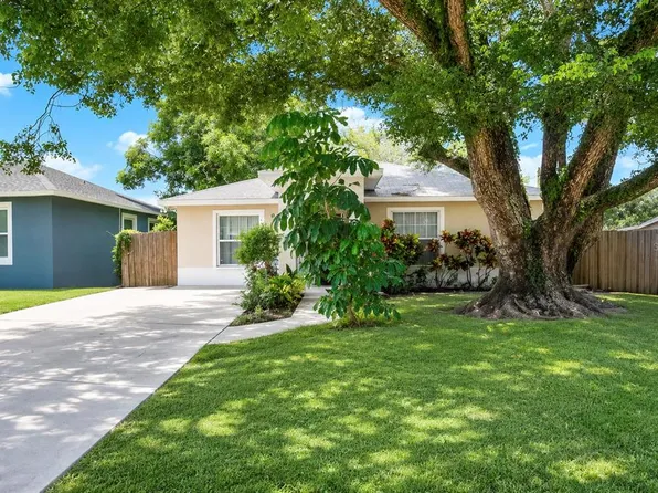 1120 11TH AVENUE S, ST PETERSBURG, FL 33705