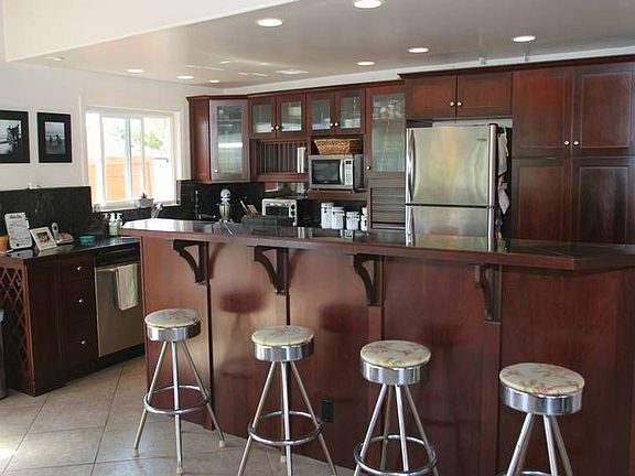 Updated kitchen with breakfast bar