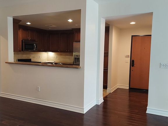 5th image of 1726 S Bentley Ave APT 304
