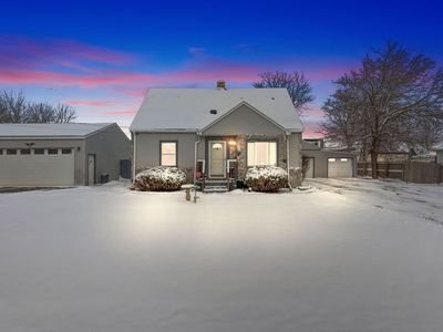1157 Allen St, Burton, MI, 48529