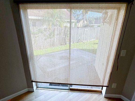 4th image of 1009 Vannessa Dr #1