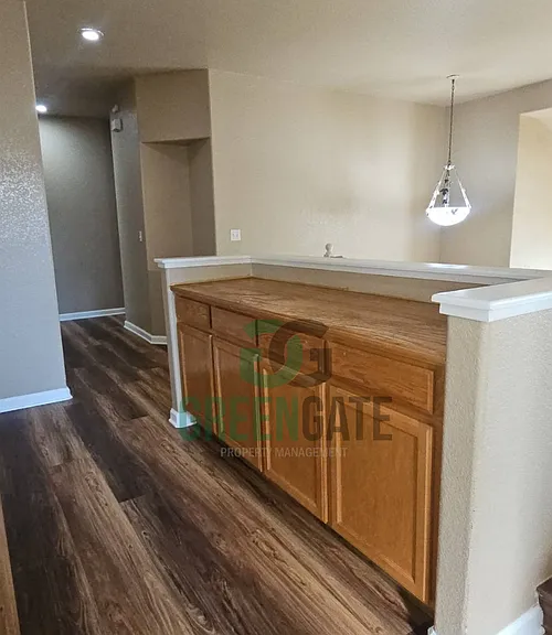 571 Zurich Dr — Photo 60