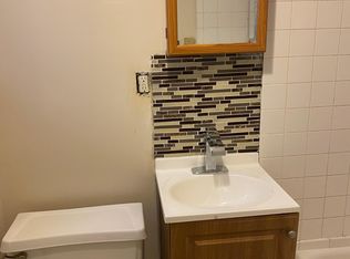 871 Congress St #1, Portland, ME 04102