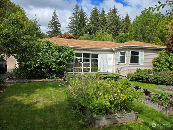 381 Weel Road, Clallam Bay, WA 98326