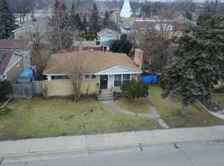 7042 Dempster St, Morton Grove, IL