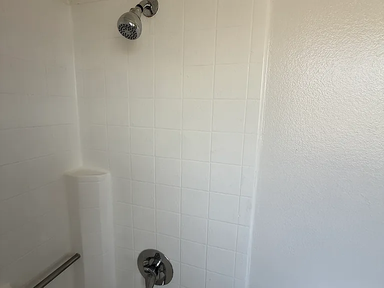 930 Venice Blvd #204 — Photo 18
