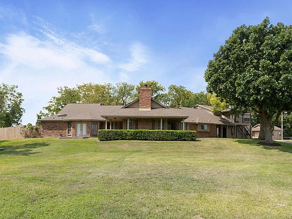 2nd image of 1101 Baker Rd